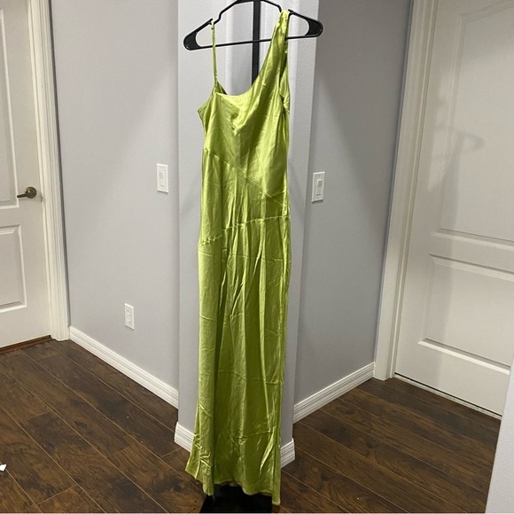 NICHOLAS Duna Gown Maxi Dress in Light Green Cowl Neckline Evening Size US 10 - Picture 8 of 8